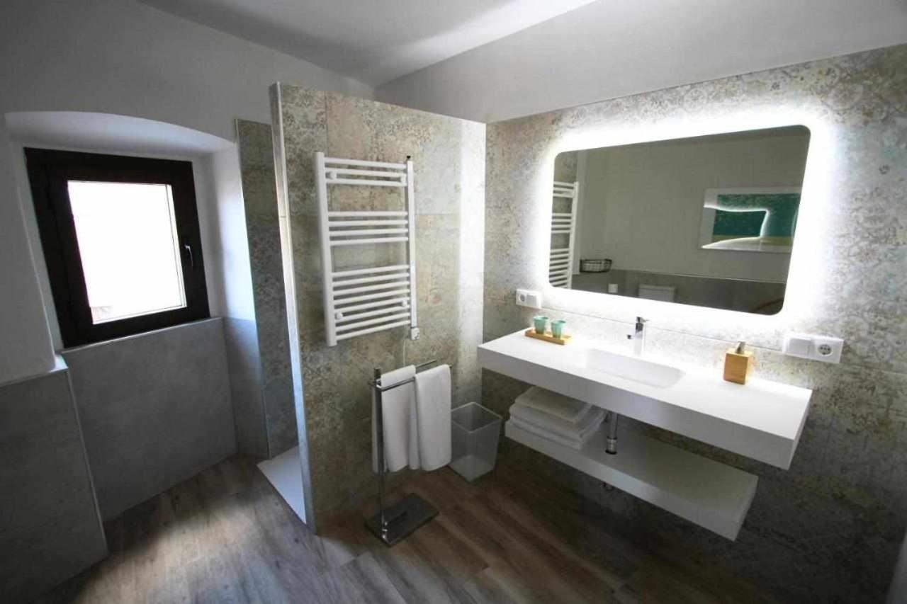 Torre Del Postigo By Kubik Apartment กาเซเรส ภายนอก รูปภาพ
